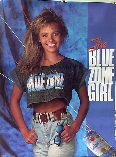 Det hela började med att Pamela "råkade" hamna i bild på tv-montrarna under en fotbollsmatch där hon bar en t-shirt med märket Labatt. Det hela började med att Pamela "råkade" hamna i bild på tv-montrarna under en fotbollsmatch där hon bar en t-shirt med märket Labatt.